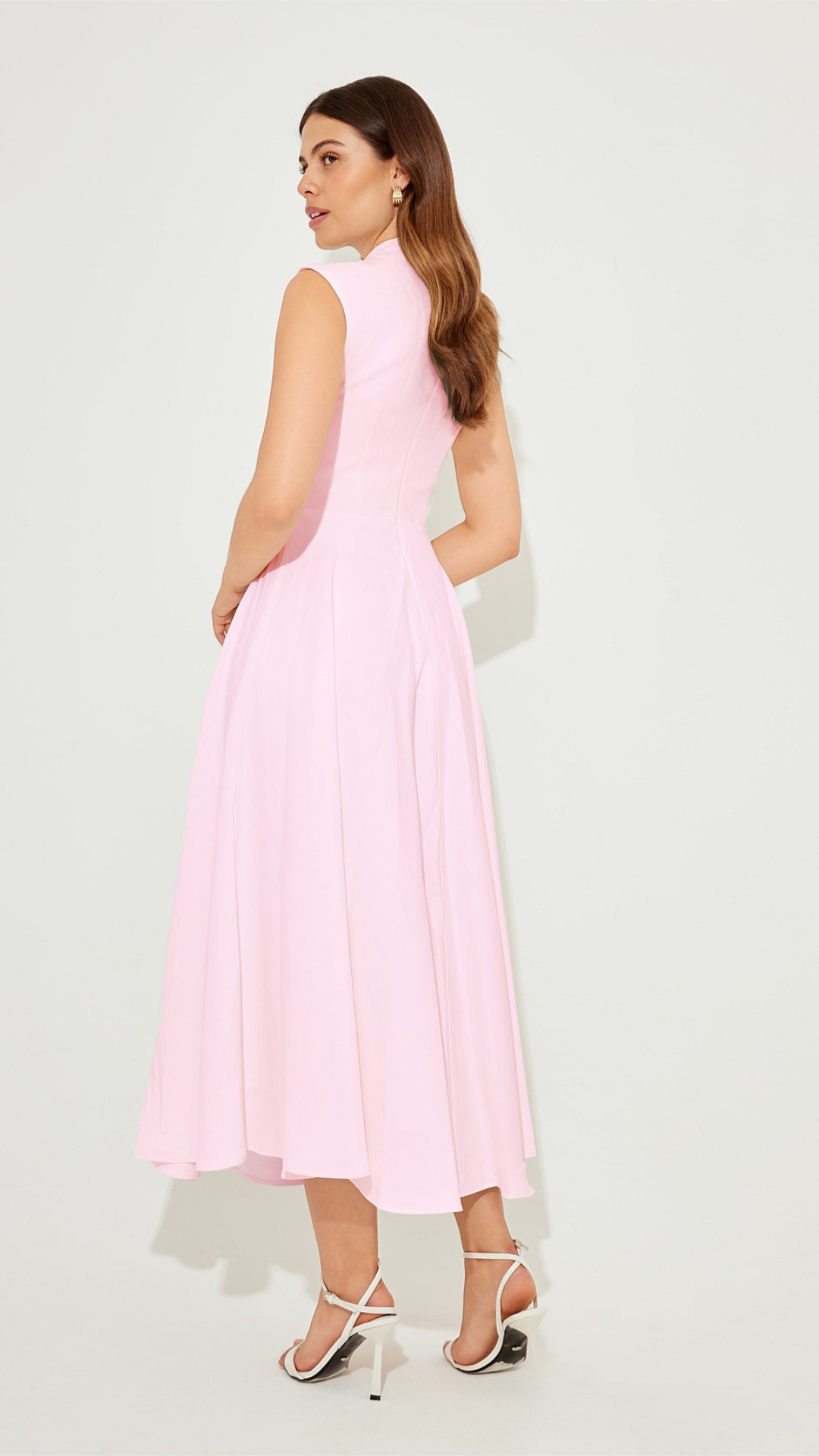 Odd Muse - Sleeveless Midi Dress