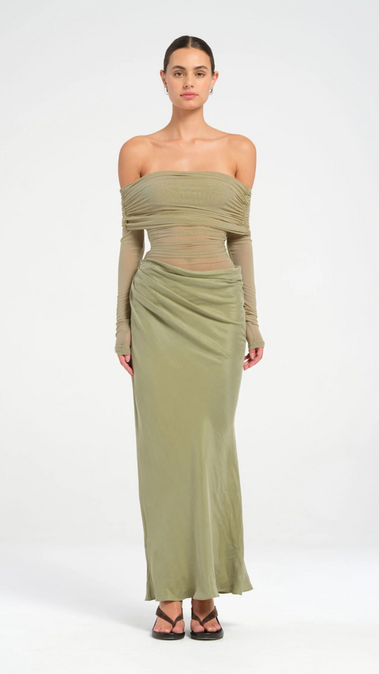 Benni - Yasmin Off Shoulder Maxi Dress in Pistachio